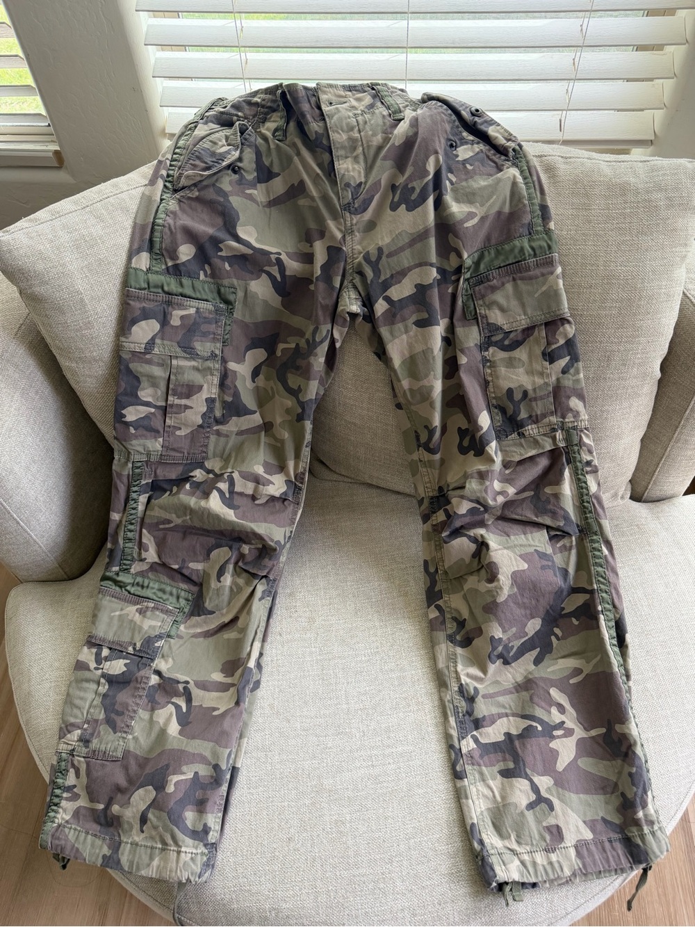 Abercrombie & Fitch Men's Camouflage Cargo Pants - Olive/Brown